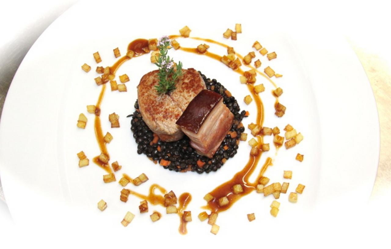 Hotel Restaurant Tivoli - Basel Airport Huningue Exterior foto